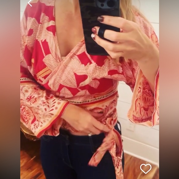 Z and L wrap top blouse, birds and floral print size small - Picture 2 of 3